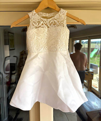 House ivory lace satin - jj’s,