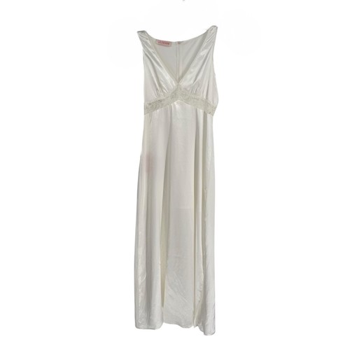 House nwt satin - jj's,